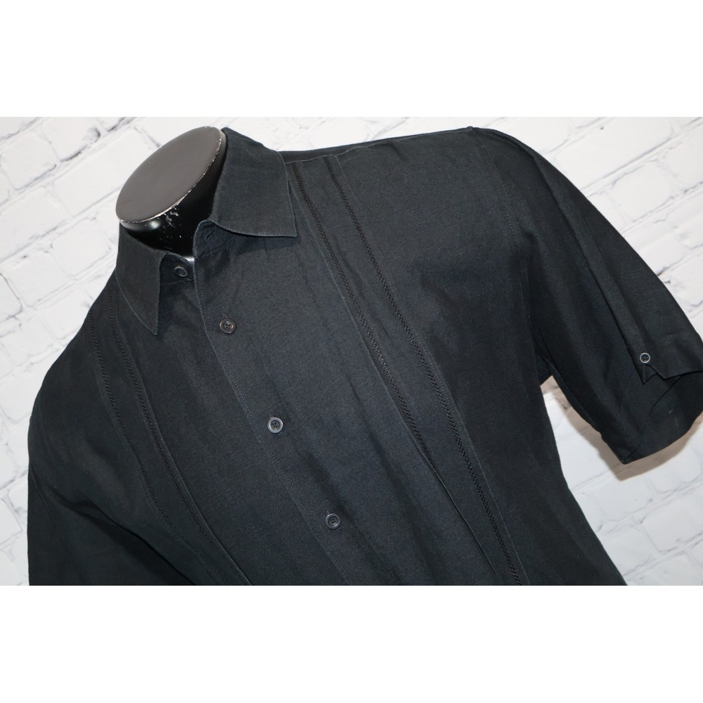 Cubavera Button Down Mens XL Black Short Sleeve Guayabera Ramie Rayon Hawaiian